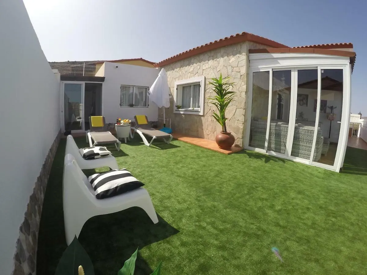 Villa CarpeDiem Tarajalejo con Jacuzzi Casa vacanze