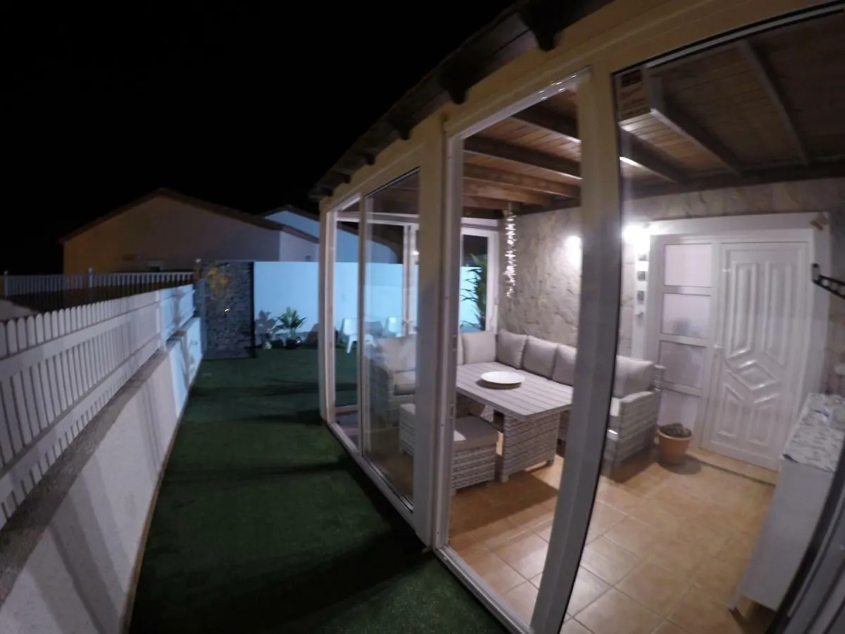 Villa CarpeDiem Tarajalejo con Jacuzzi 0*,  Spagna