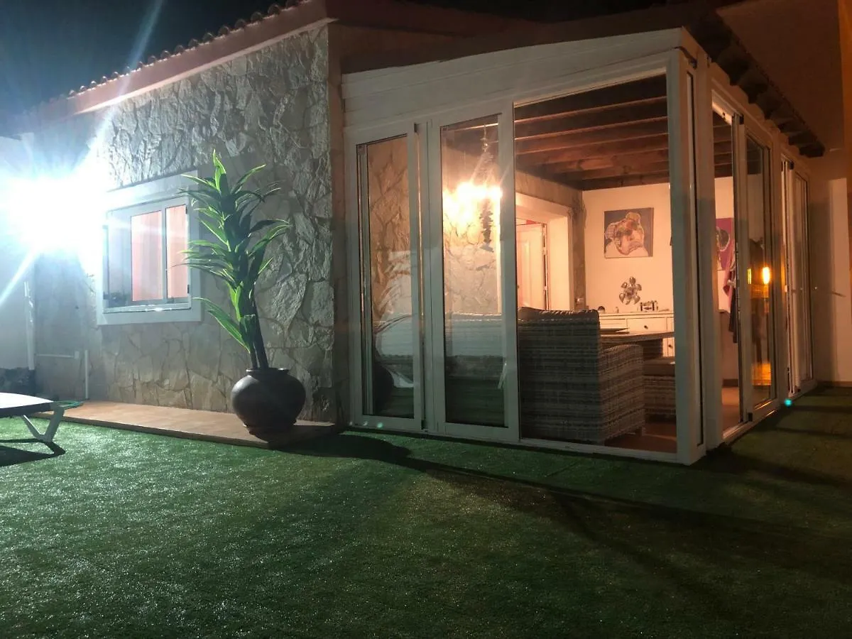 Villa CarpeDiem Tarajalejo con Jacuzzi Spagna